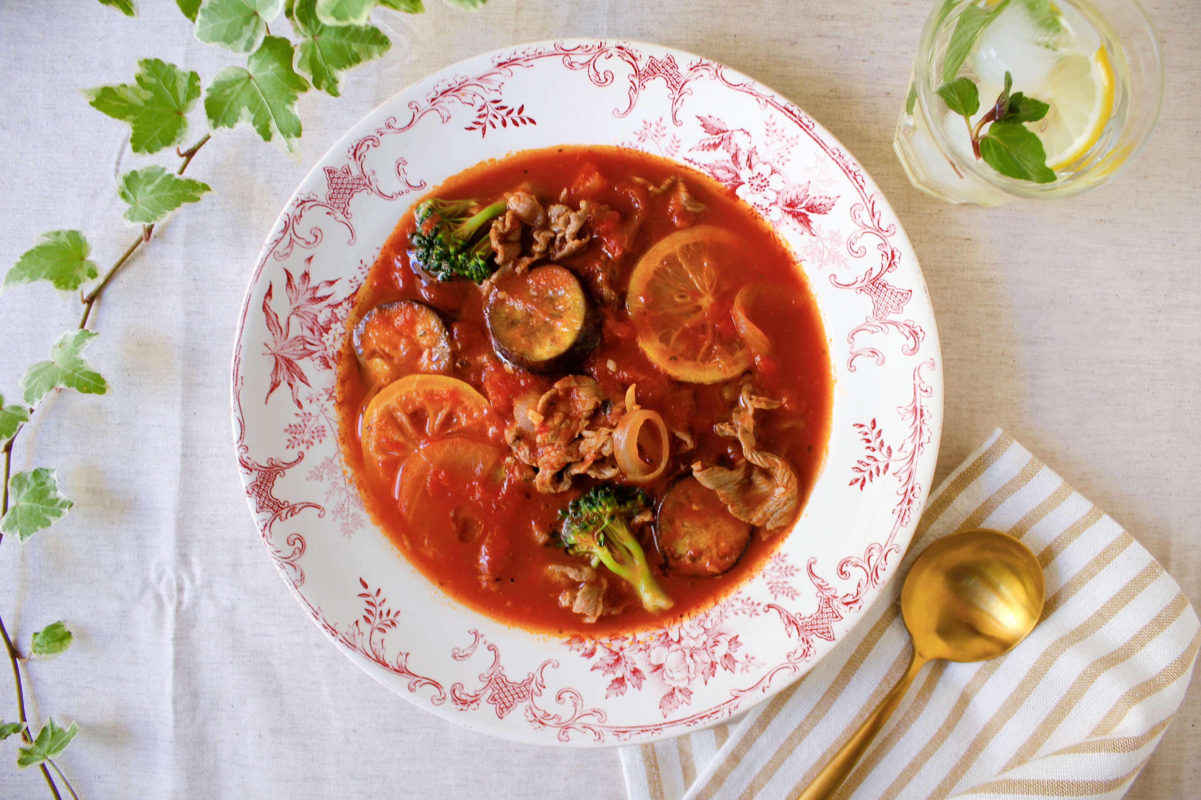 ラム肉と秋茄子のトマトスープ